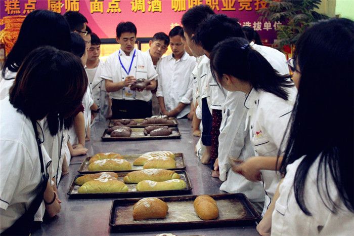 西点培训学校 哪里学蛋糕好 西点培训学校 哪里学蛋糕好