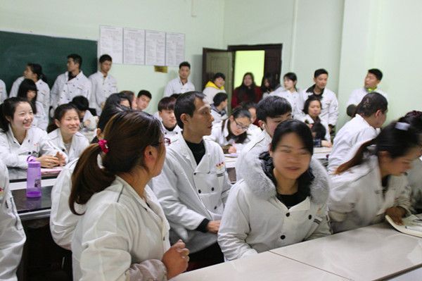 哪里学糕点 学做糕点哪里好 糕点学校哪里好