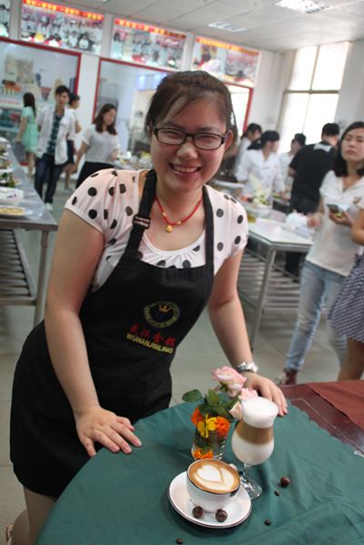 武汉金领学校美女如云