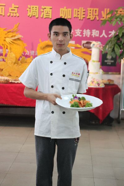 武汉金领学校帅哥不少