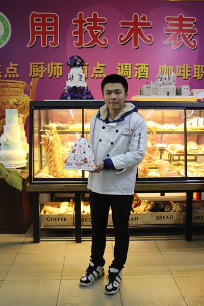 武汉金领学校帅哥不少