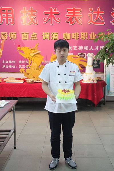 武汉金领学校帅哥不少