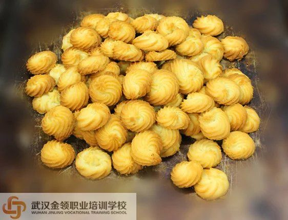 学做面包饼干学校